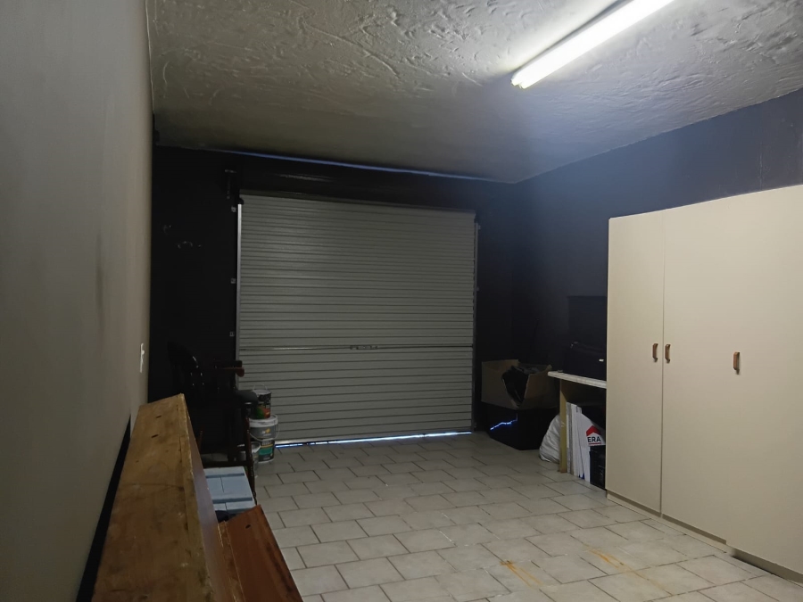 To Let 3 Bedroom Property for Rent in Dana Bay Western Cape